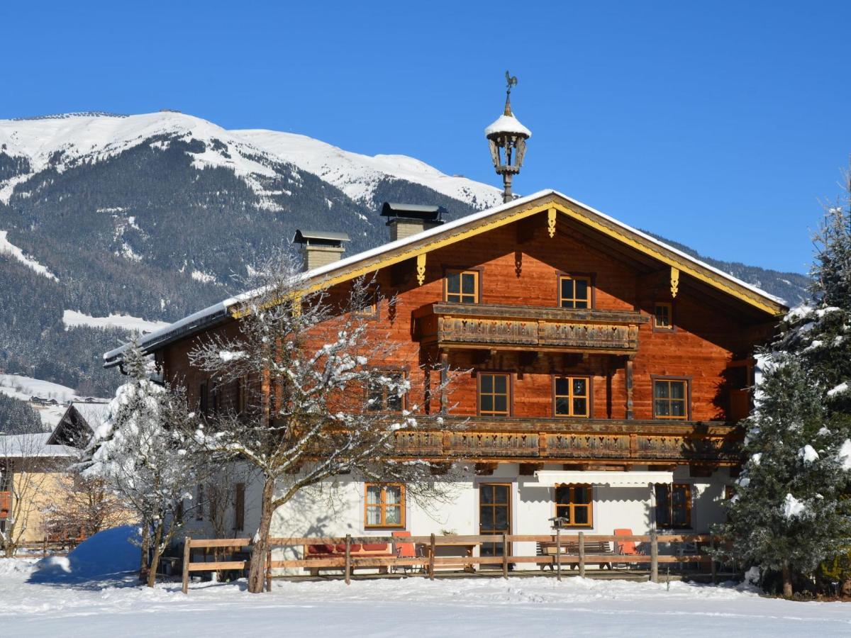 Serene Cottage In Neukirchen Am Gro Venediger Neukirchen am Großvenediger Exteriör bild